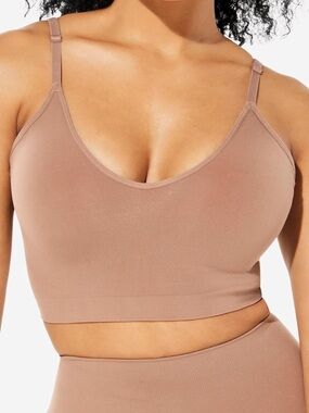 NWT YITTY Nearly Naked Plunge Bra 3X 4X Tan Wireless Shaping